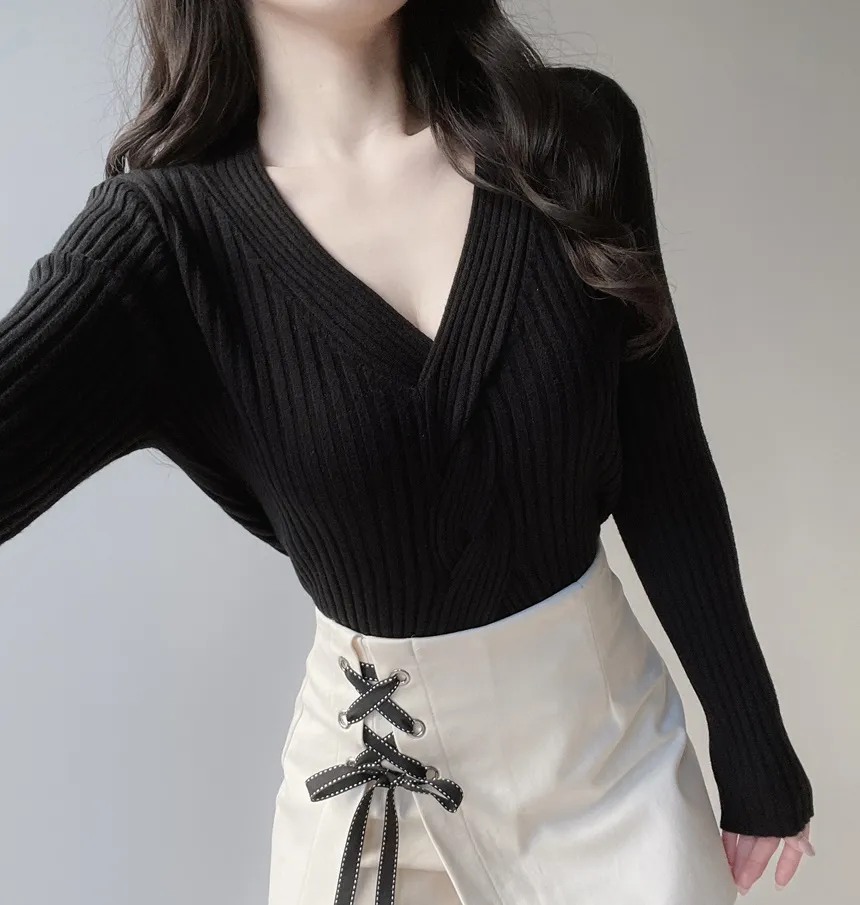 リブツイストVネックスリムスリットニット | mirangmirang | 詳細画像49