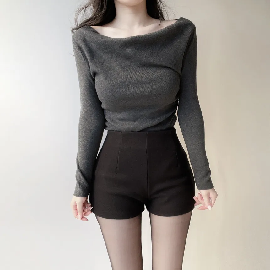 シャーリングボートネックワンショルダーアンバランススリットTシャツ | mirangmirang | 詳細画像25