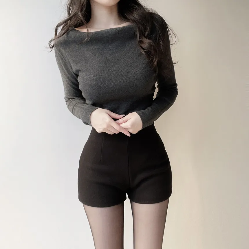 シャーリングボートネックワンショルダーアンバランススリットTシャツ | mirangmirang | 詳細画像28