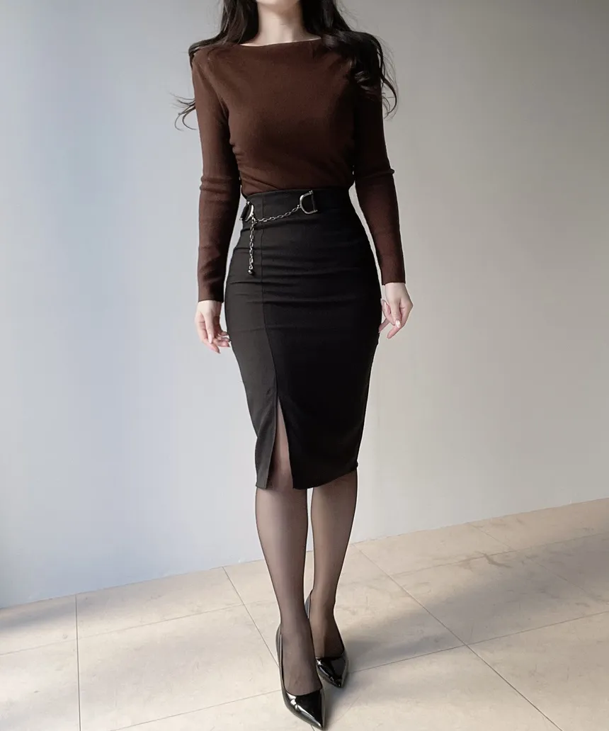 シャーリングボートネックワンショルダーアンバランススリットTシャツ | mirangmirang | 詳細画像45