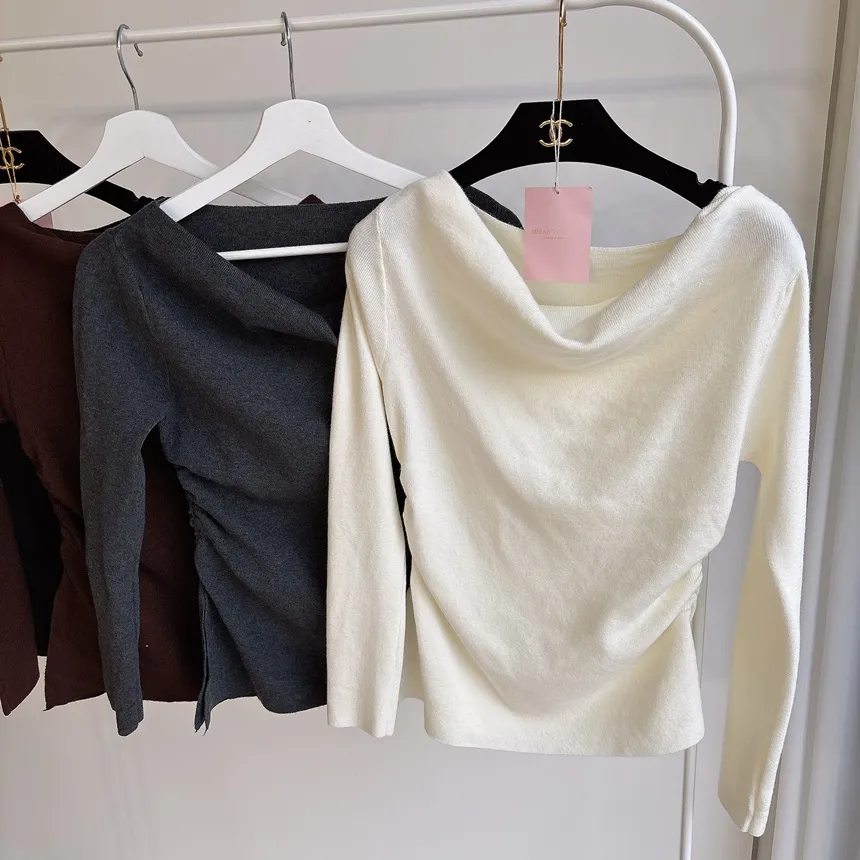 シャーリングボートネックワンショルダーアンバランススリットTシャツ | mirangmirang | 詳細画像50