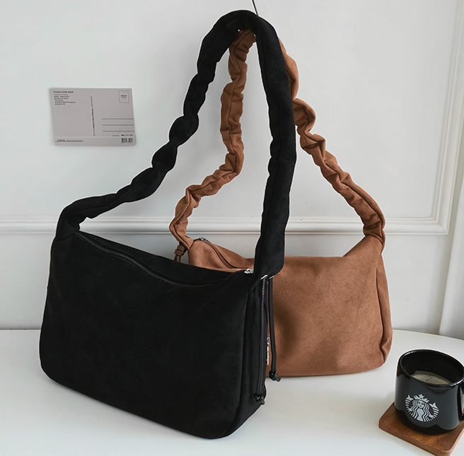 スエード調ジップアップドローストリングポケットショルダーバッグ | 詳細画像2