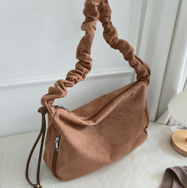 スエード調ジップアップドローストリングポケットショルダーバッグ | 詳細画像4
