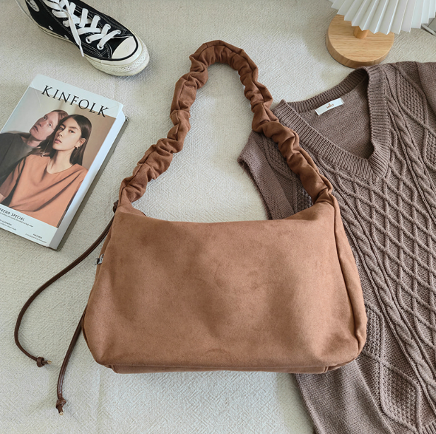 スエード調ジップアップドローストリングポケットショルダーバッグ | 詳細画像9