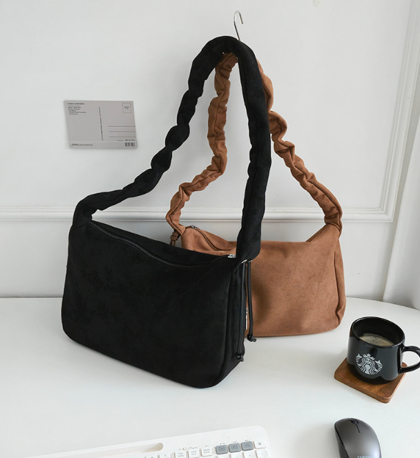 スエード調ジップアップドローストリングポケットショルダーバッグ | 詳細画像20