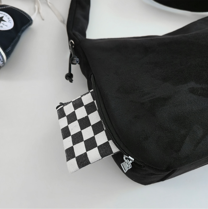 スエード調ジップアップドローストリングポケットショルダーバッグ | 詳細画像28