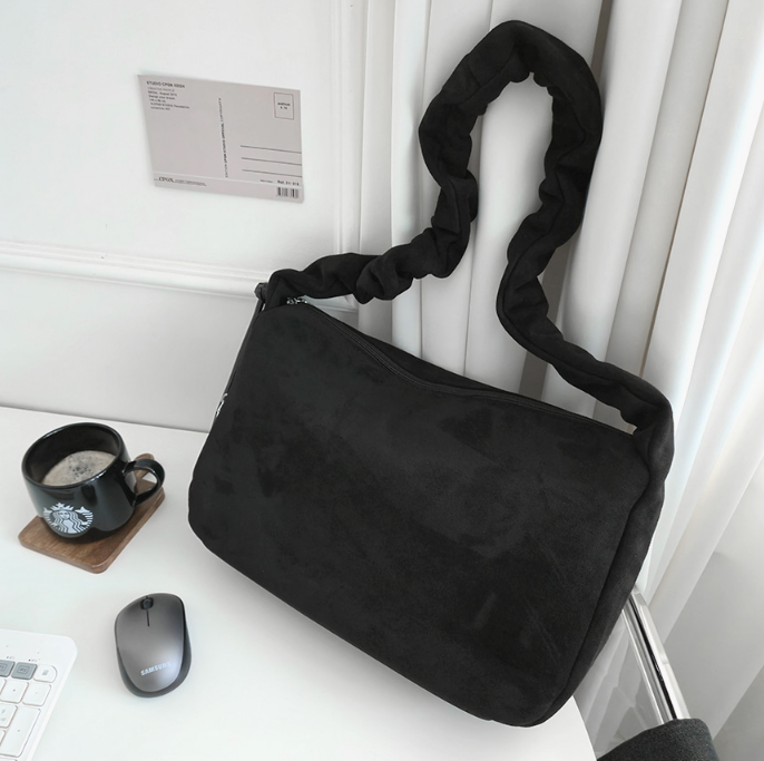 スエード調ジップアップドローストリングポケットショルダーバッグ | 詳細画像29