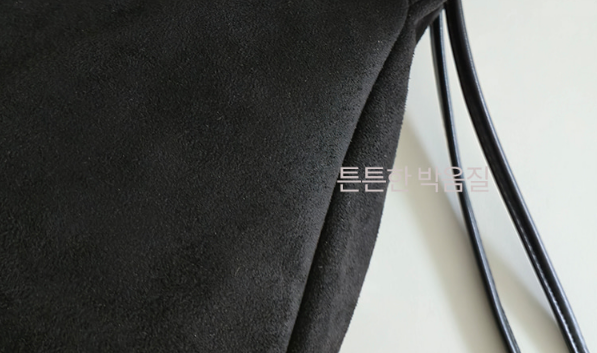 スエード調ジップアップドローストリングポケットショルダーバッグ | 詳細画像36