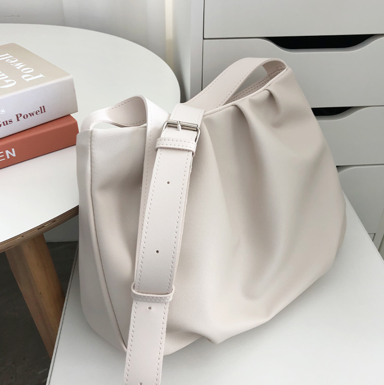 レザー調ピンタックショルダーバッグ | 詳細画像20