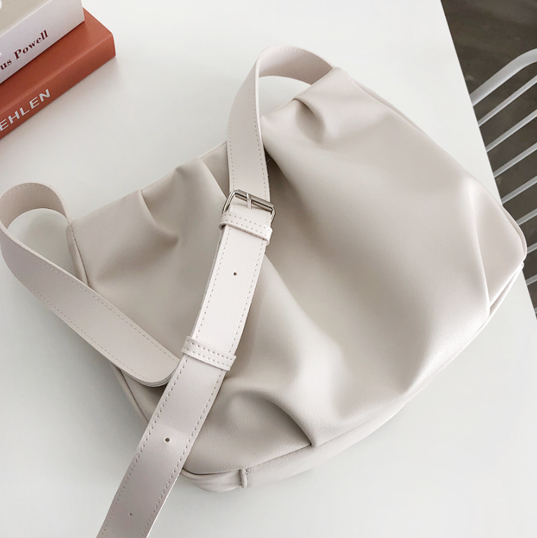 レザー調ピンタックショルダーバッグ | 詳細画像21