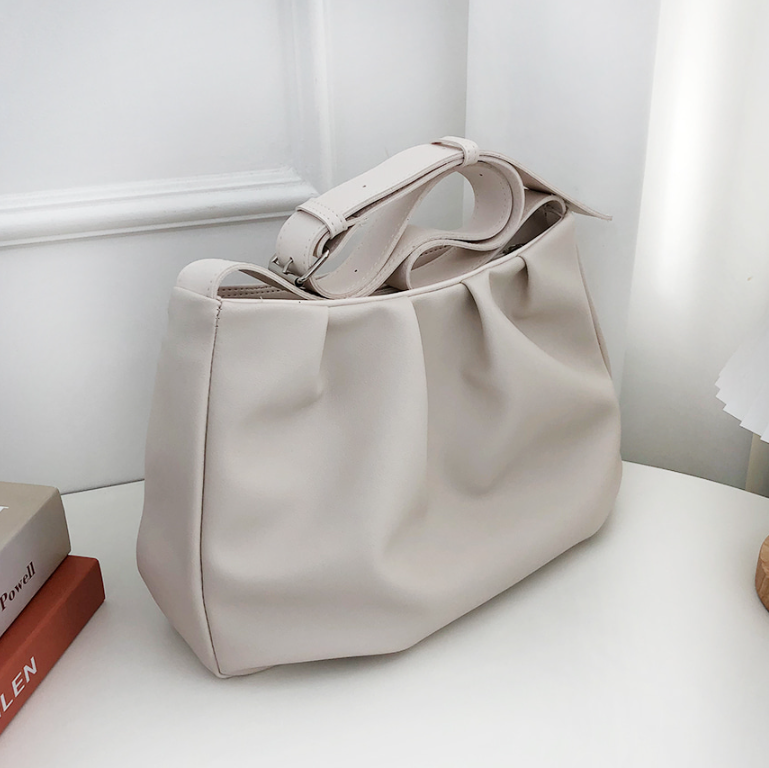 レザー調ピンタックショルダーバッグ | 詳細画像22