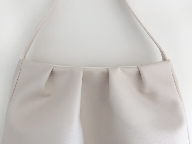 レザー調ピンタックショルダーバッグ | 詳細画像25