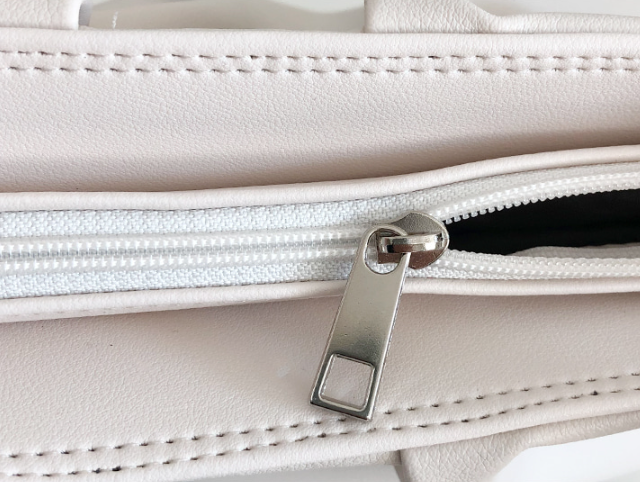 レザー調ピンタックショルダーバッグ | 詳細画像28