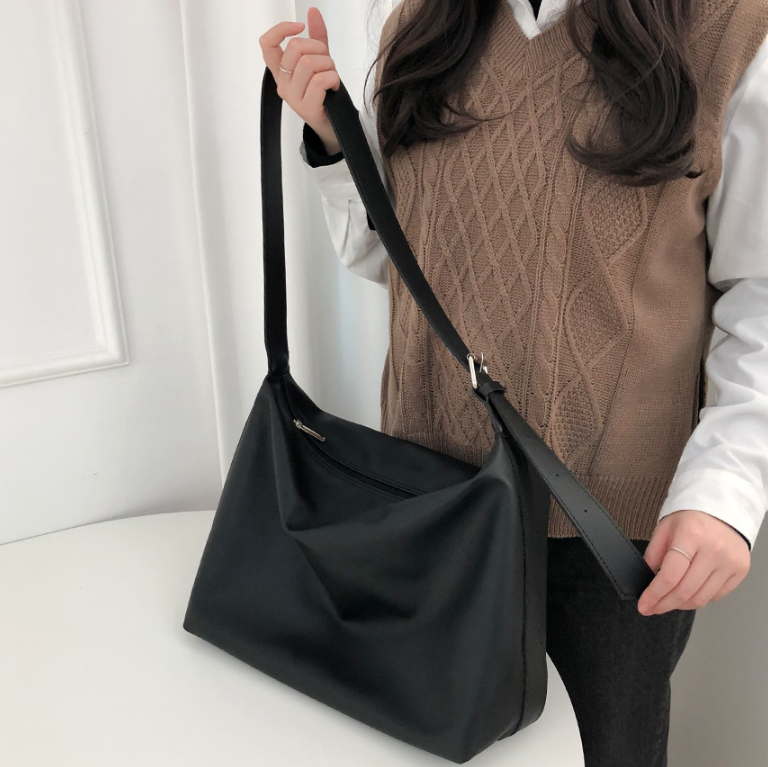 レザー調ベーシックビッグ無地ショルダーバッグ | 詳細画像8