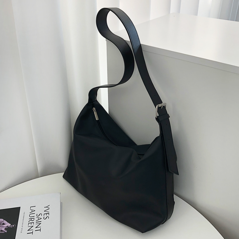 レザー調ベーシックビッグ無地ショルダーバッグ | 詳細画像13