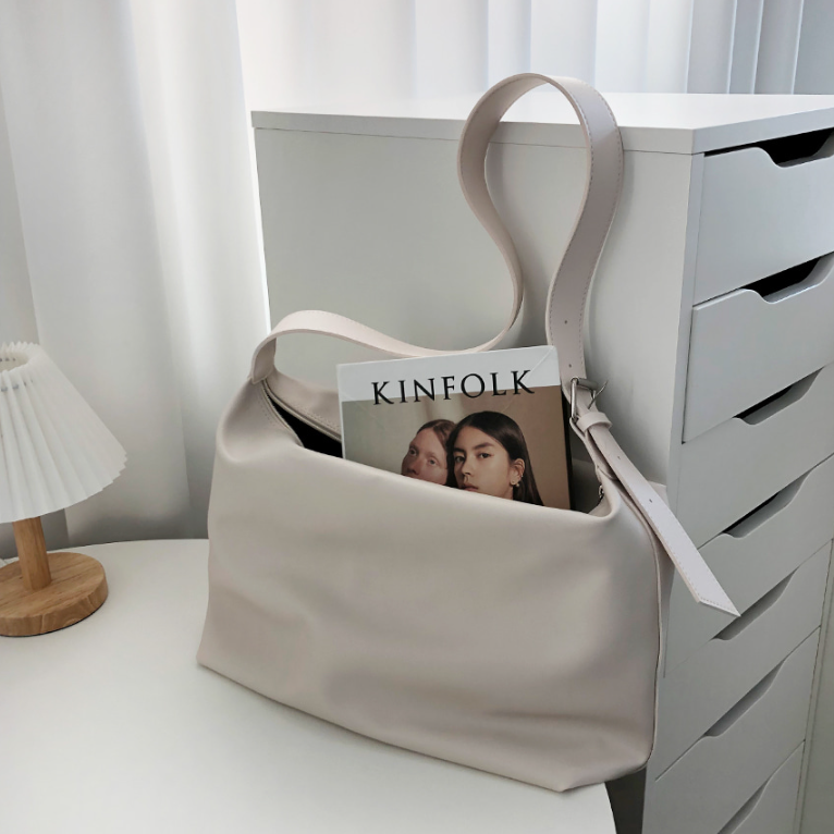 レザー調ベーシックビッグ無地ショルダーバッグ | 詳細画像20