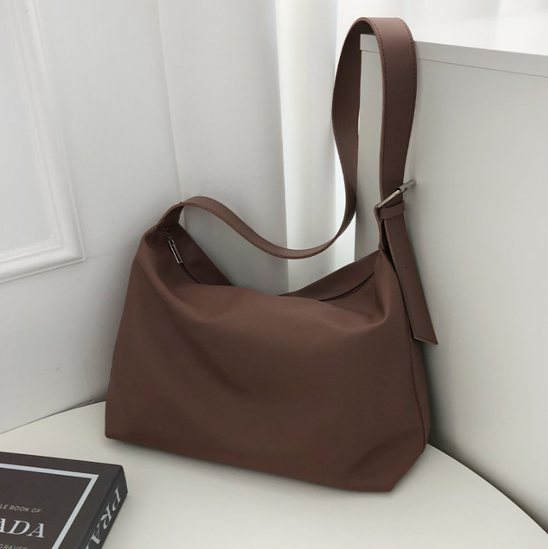 レザー調ベーシックビッグ無地ショルダーバッグ | 詳細画像22