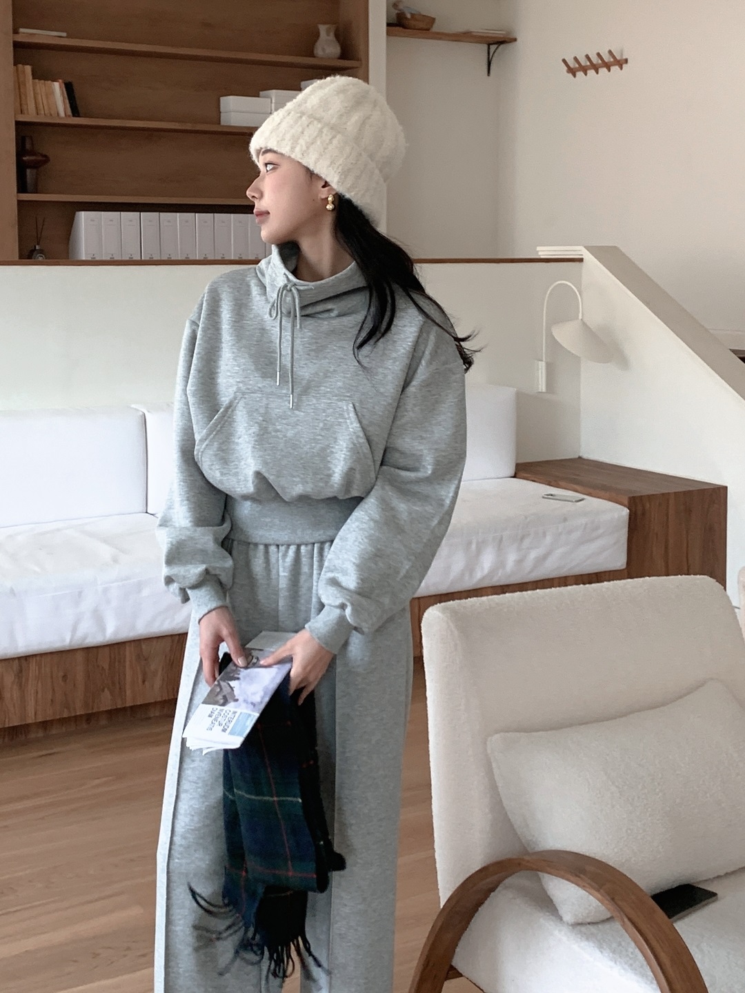 タートルネックドローストリングウエストゴムカンガルーポケットセットアップ | 詳細画像13