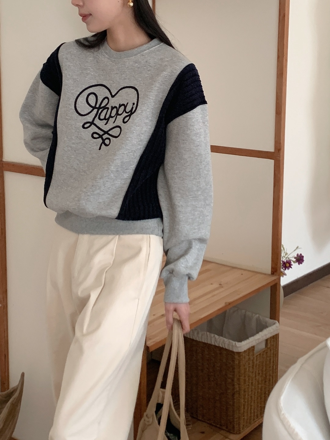 裏起毛ラウンドネック刺繍配色スウェット | 詳細画像2