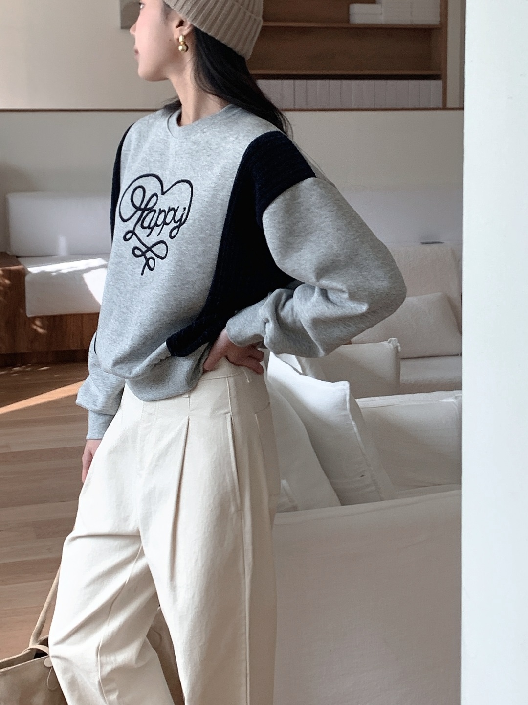 裏起毛ラウンドネック刺繍配色スウェット | 詳細画像11