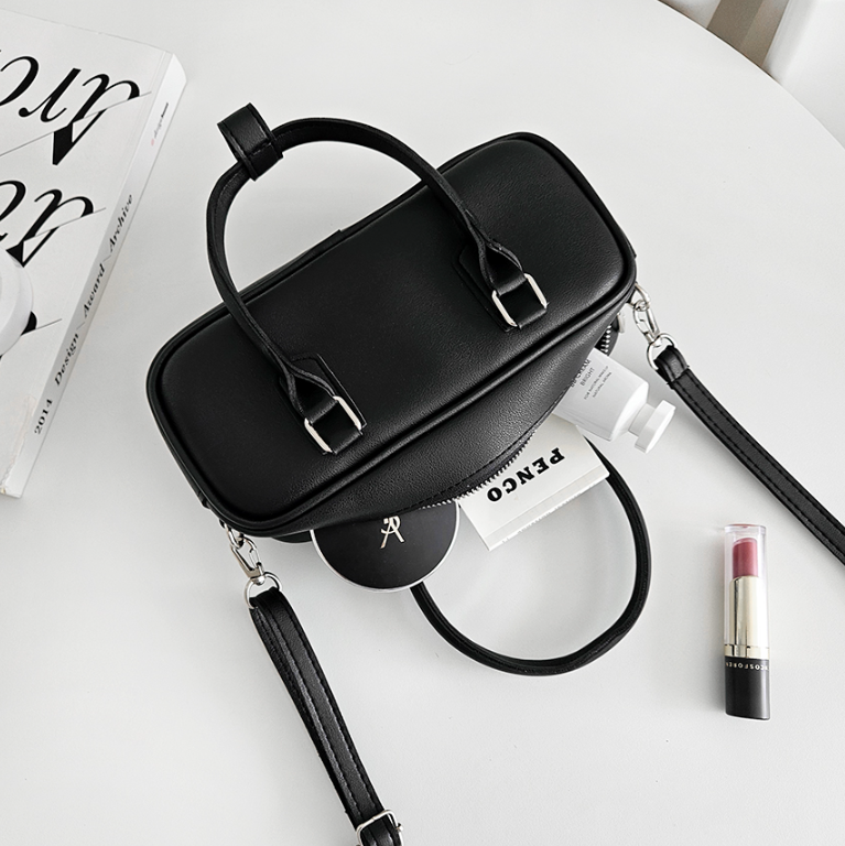 レザー調ミニショルダーバッグ | 詳細画像9