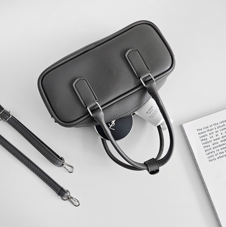 レザー調ミニショルダーバッグ | 詳細画像26