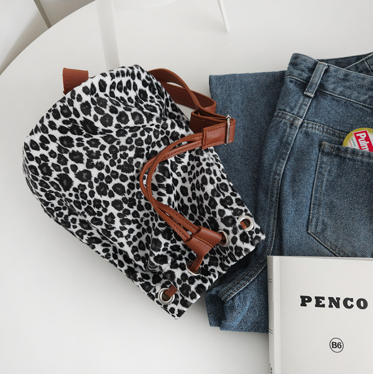 レザー調ドローストリングレオパードショルダーバッグ | 詳細画像5