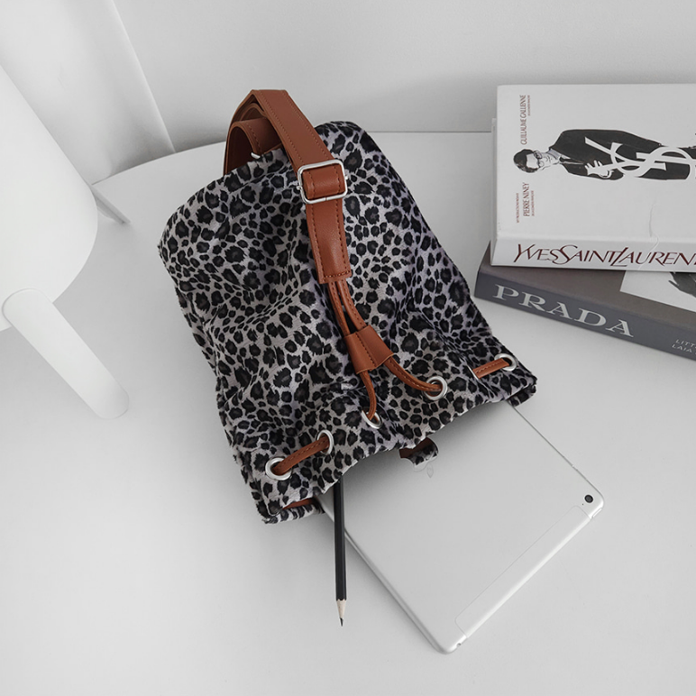 レザー調ドローストリングレオパードショルダーバッグ | 詳細画像8