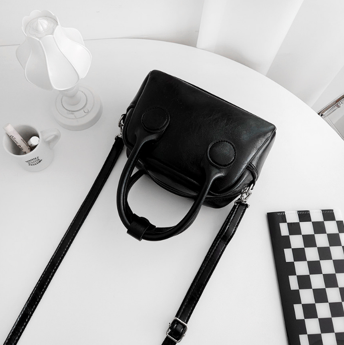 レザー調ショルダーバッグ | 詳細画像8