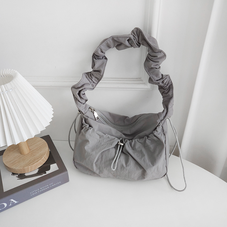 シャーリングドローストリングショルダーバッグ | 詳細画像19