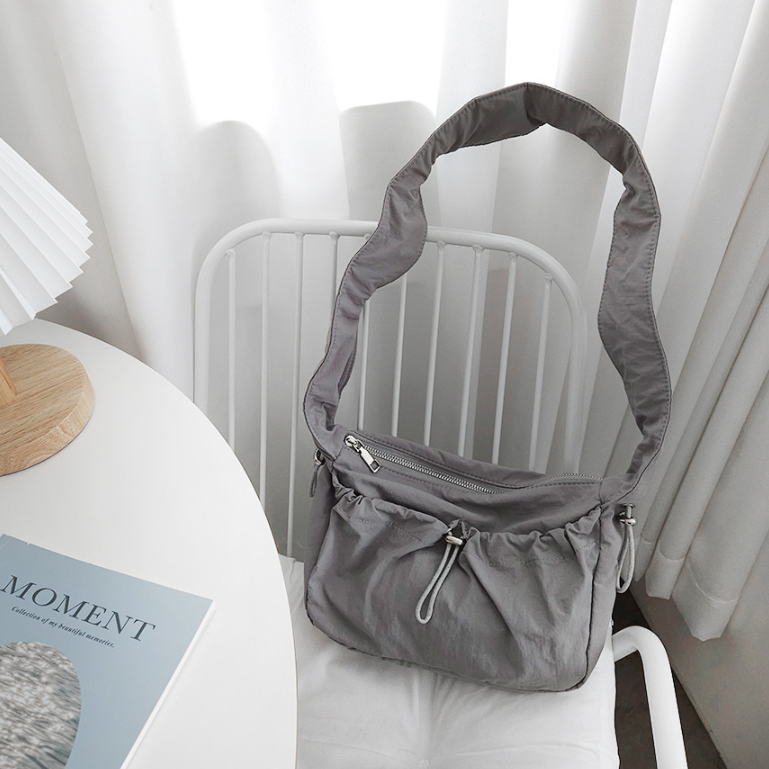 シャーリングドローストリングショルダーバッグ | 詳細画像23