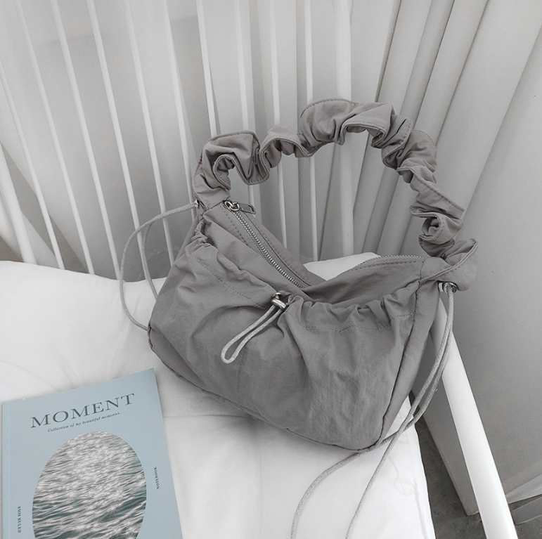 シャーリングドローストリングショルダーバッグ | 詳細画像24