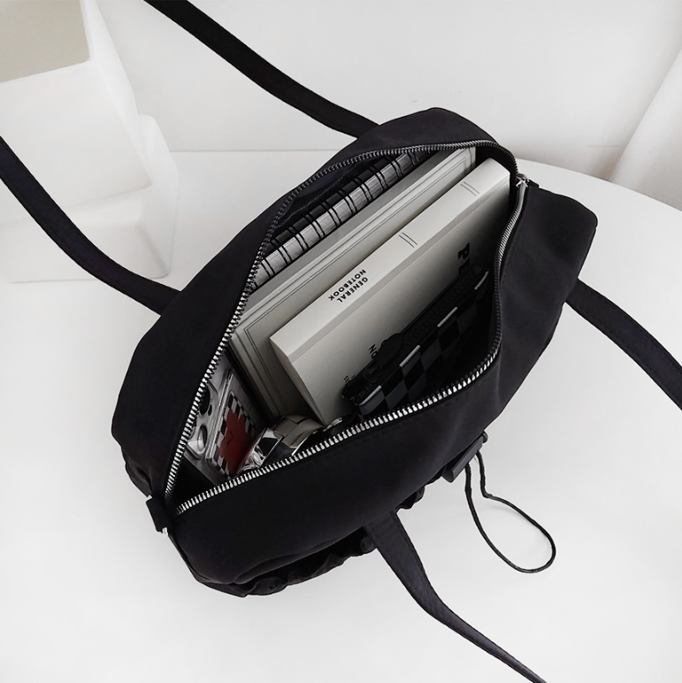 シャーリングドローストリングポケットショルダーバッグストラップ付 | 詳細画像10