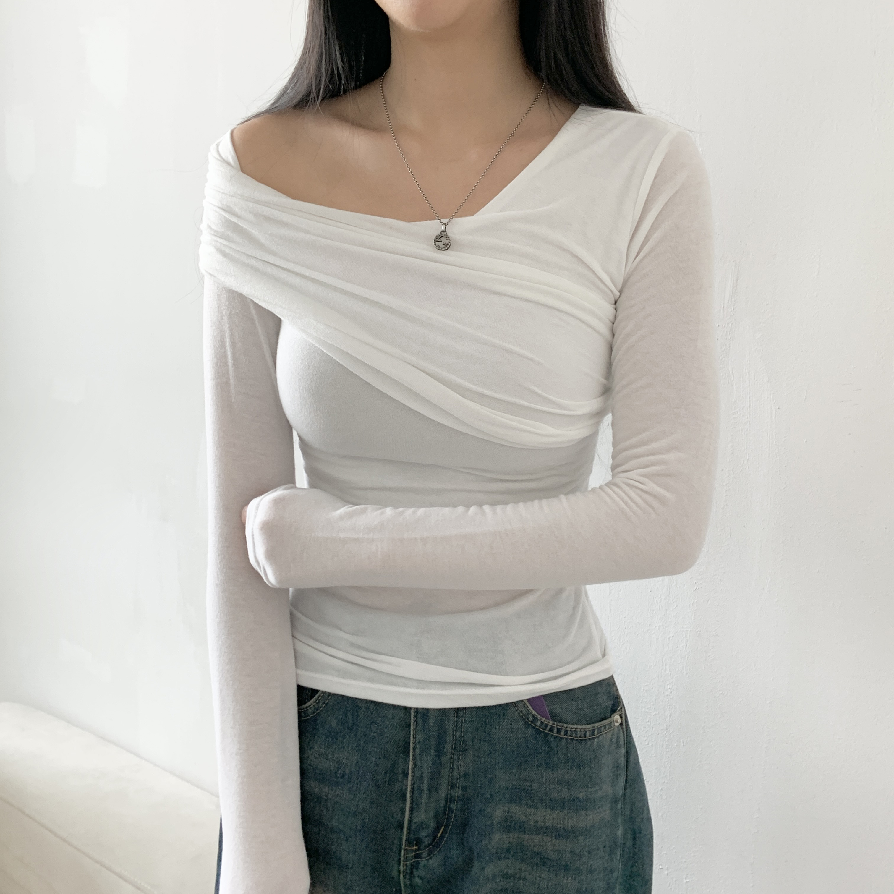 ストレッチオフショルダースリム長袖ギャザーTシャツ | 詳細画像5