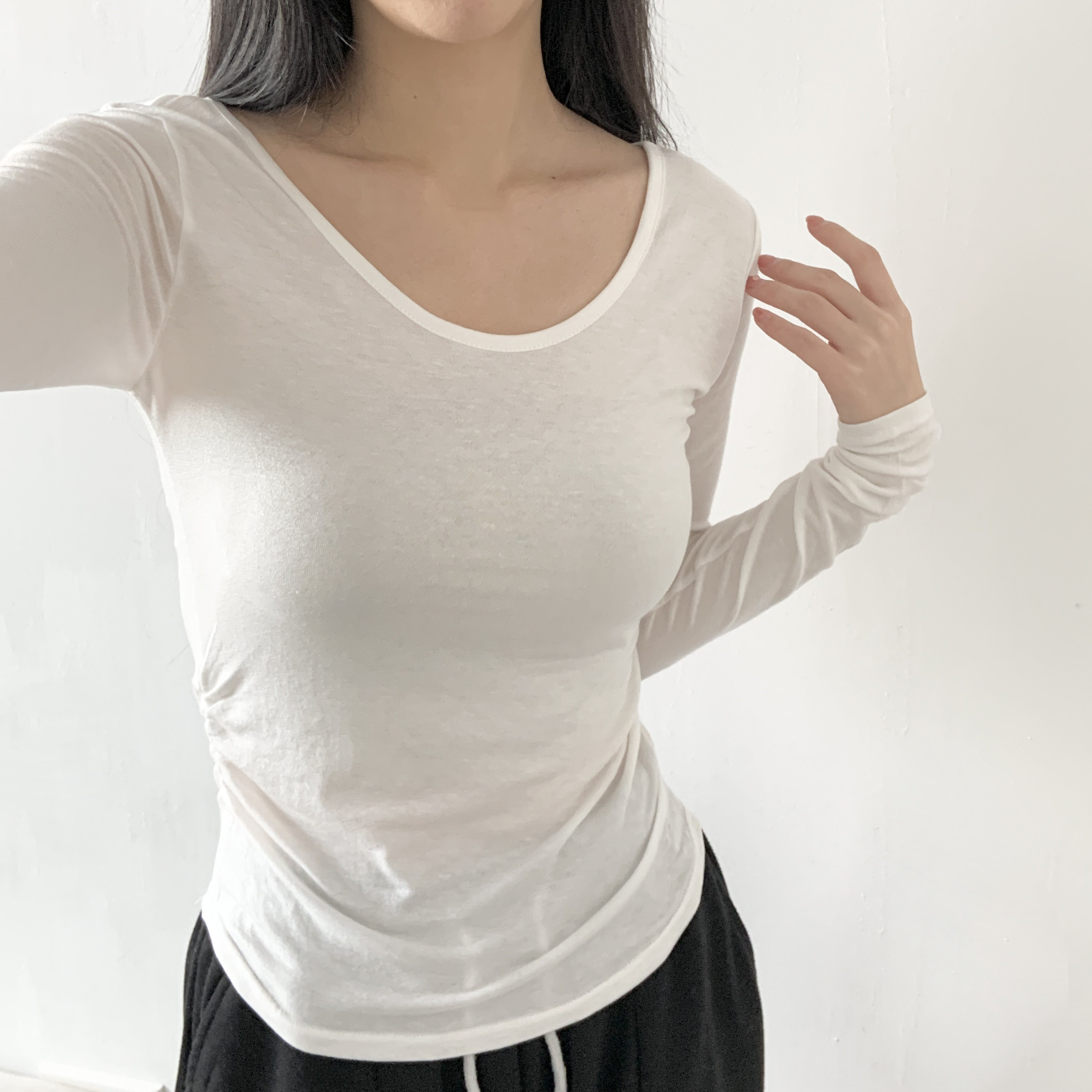 Uネック長袖ギャザーTシャツ | 詳細画像8