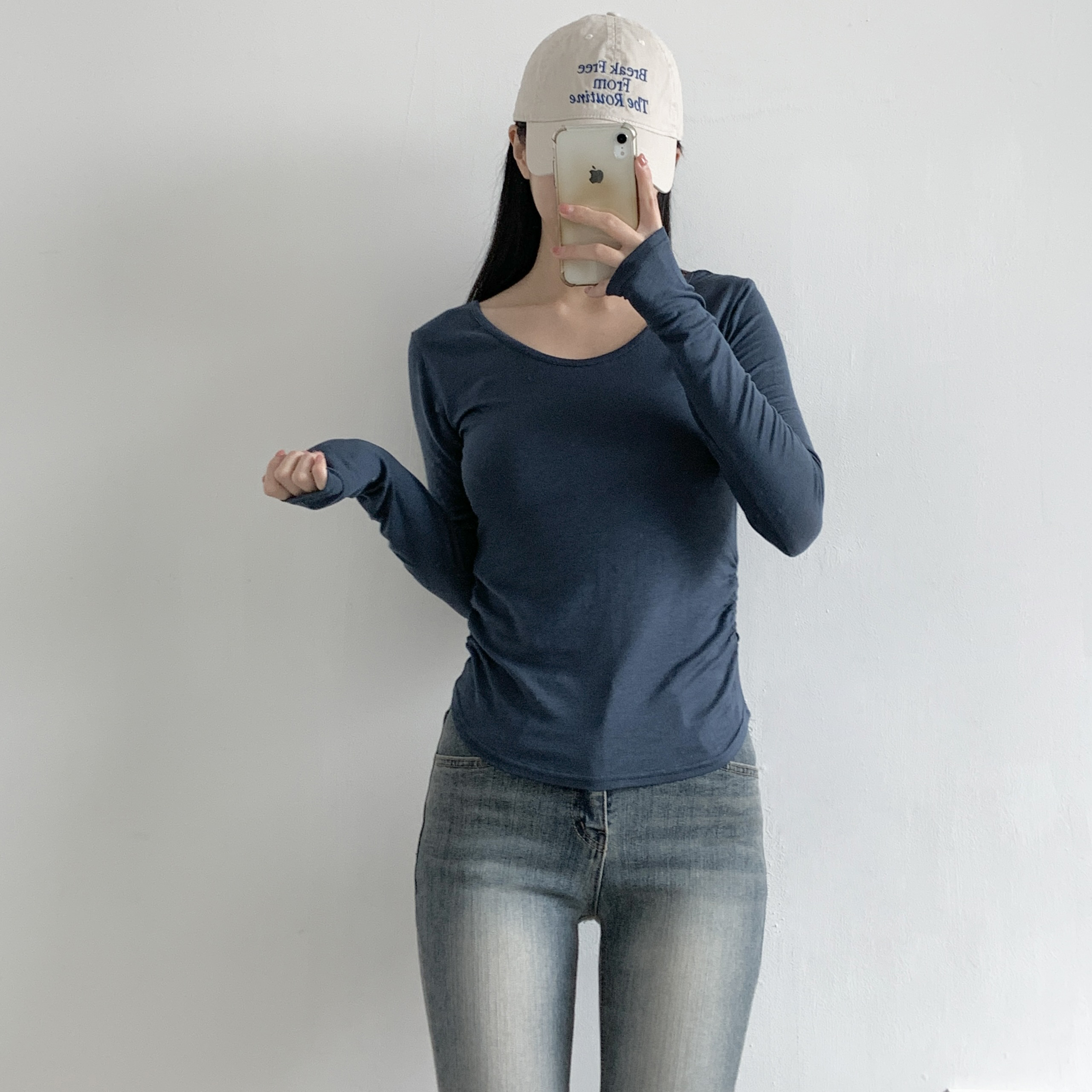 Uネック長袖ギャザーTシャツ | 詳細画像12