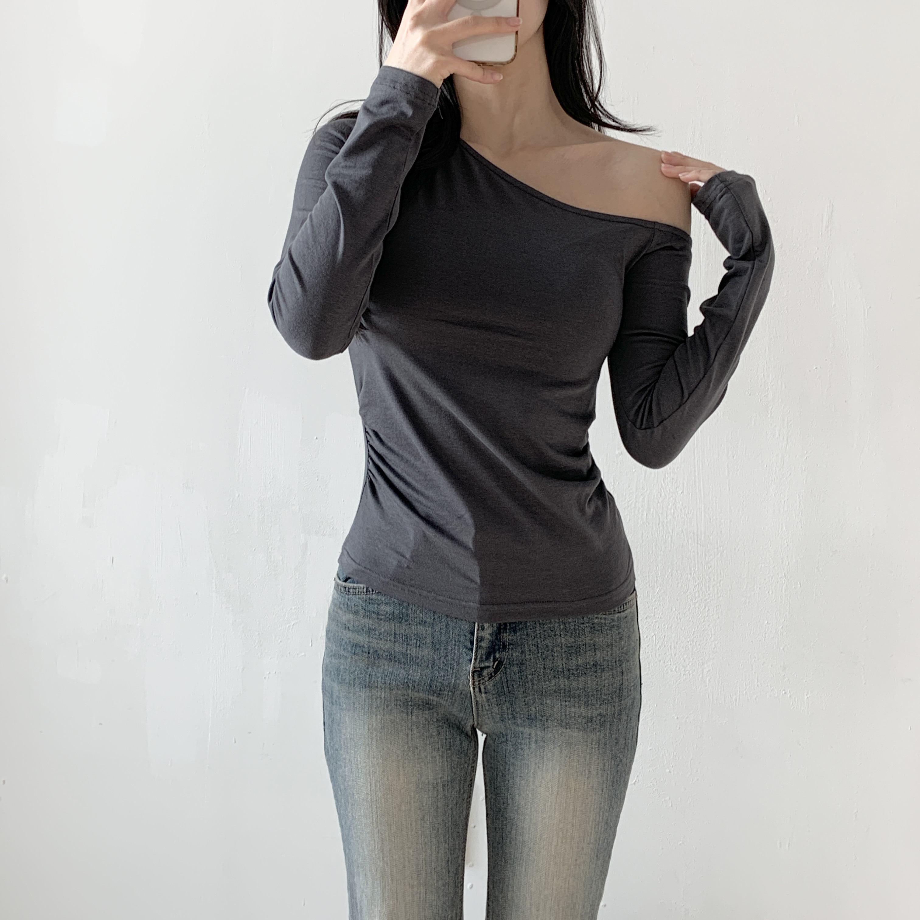 オフショルダーアンバランスネックスリム長袖Tシャツ | 詳細画像7