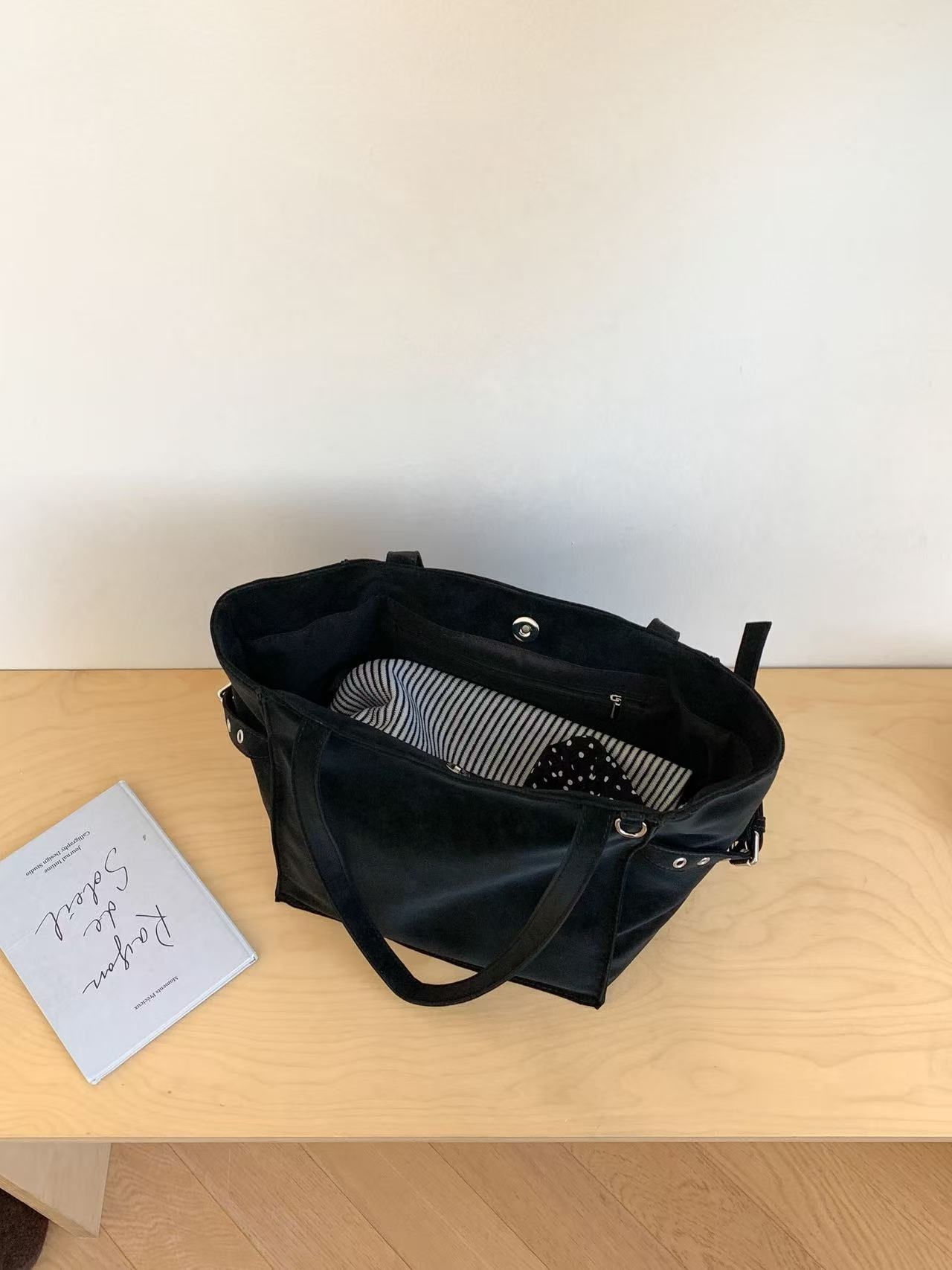 スエード調バックルカラートートバッグ | 詳細画像4