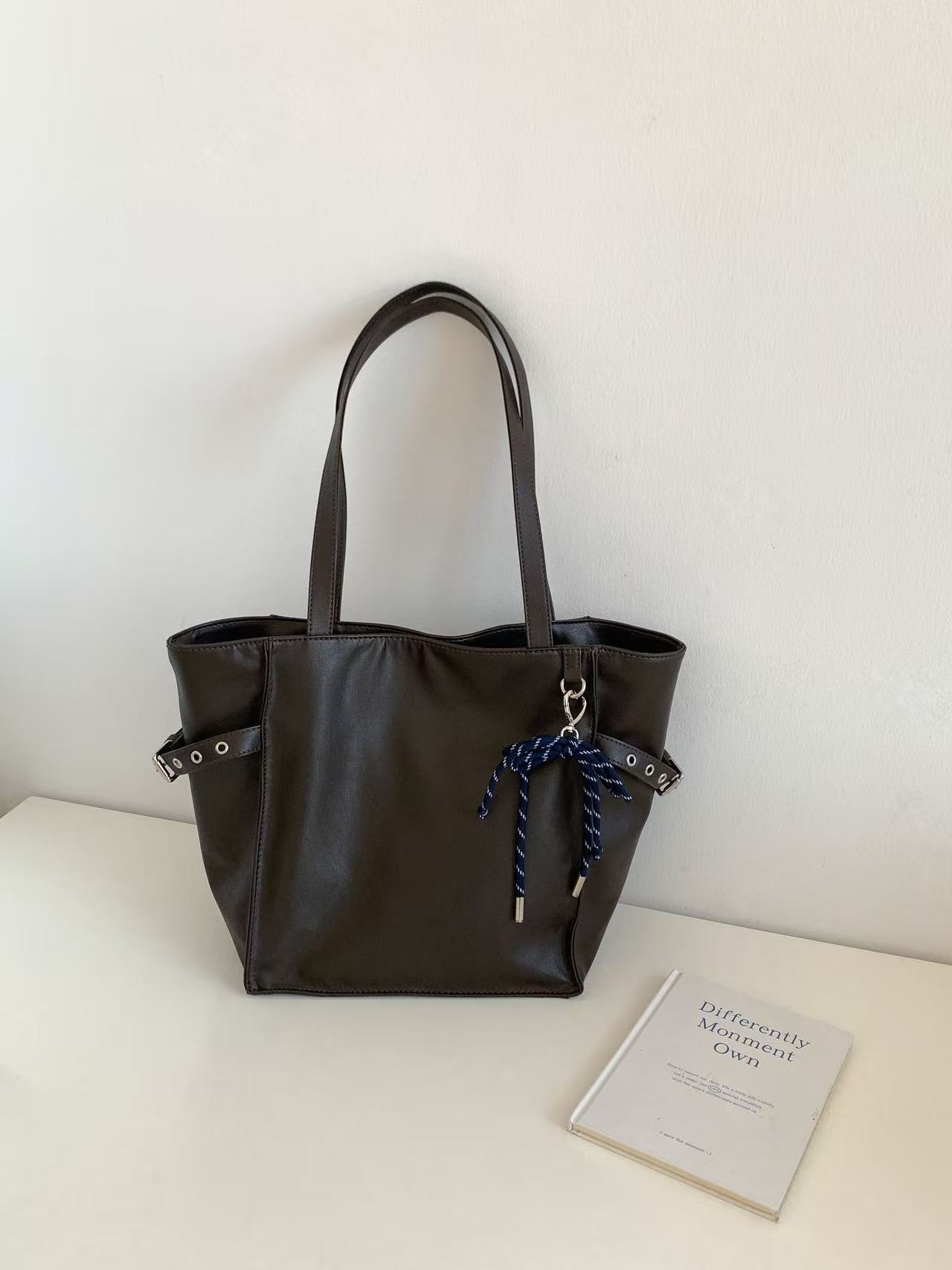 スエード調バックルカラートートバッグ | 詳細画像7