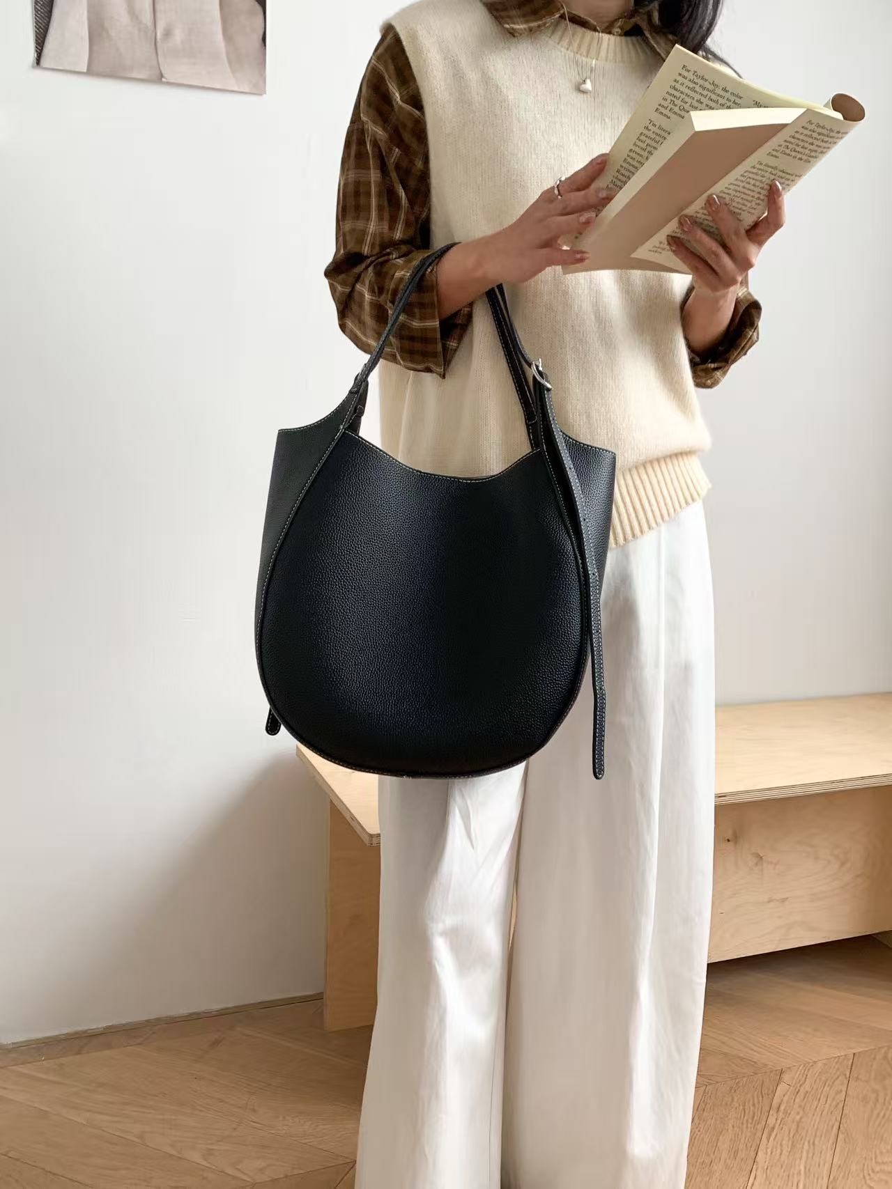 レザー調カラーショルダーバッグ | 詳細画像10