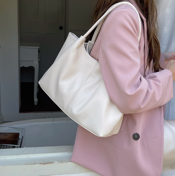 レザー調シンプルショルダーバッグ | 詳細画像3