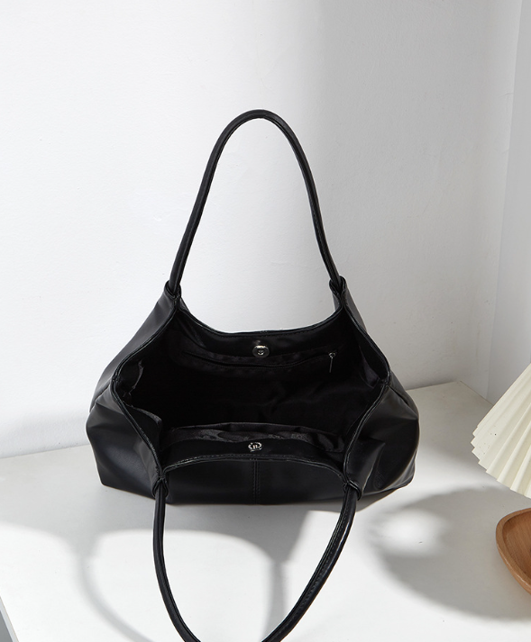 レザー調シンプルショルダーバッグ | 詳細画像10