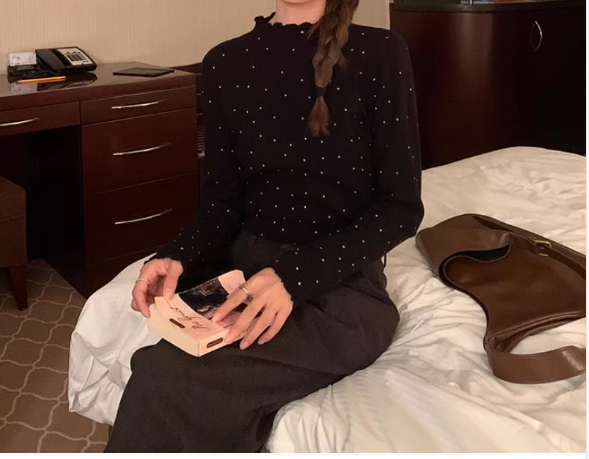 ハーフネックメロウドットニット | 詳細画像8