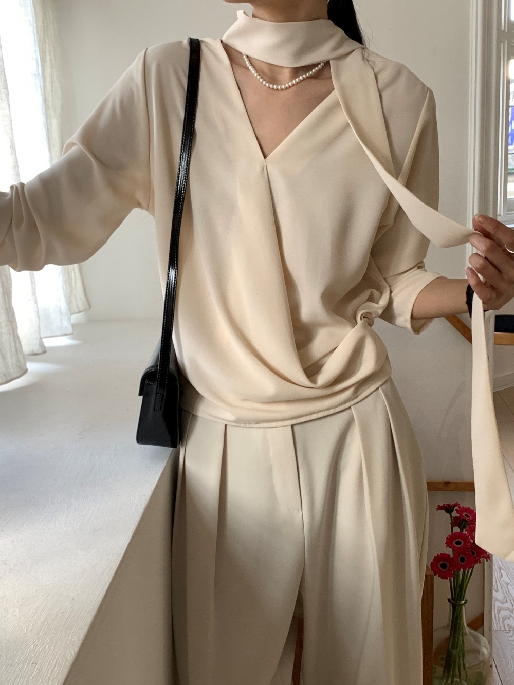 ボウタイVネックカシュクールブラウス | 詳細画像10