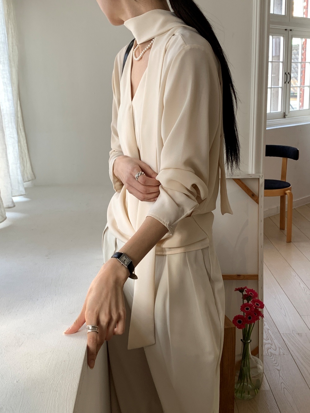 ボウタイVネックカシュクールブラウス | 詳細画像11