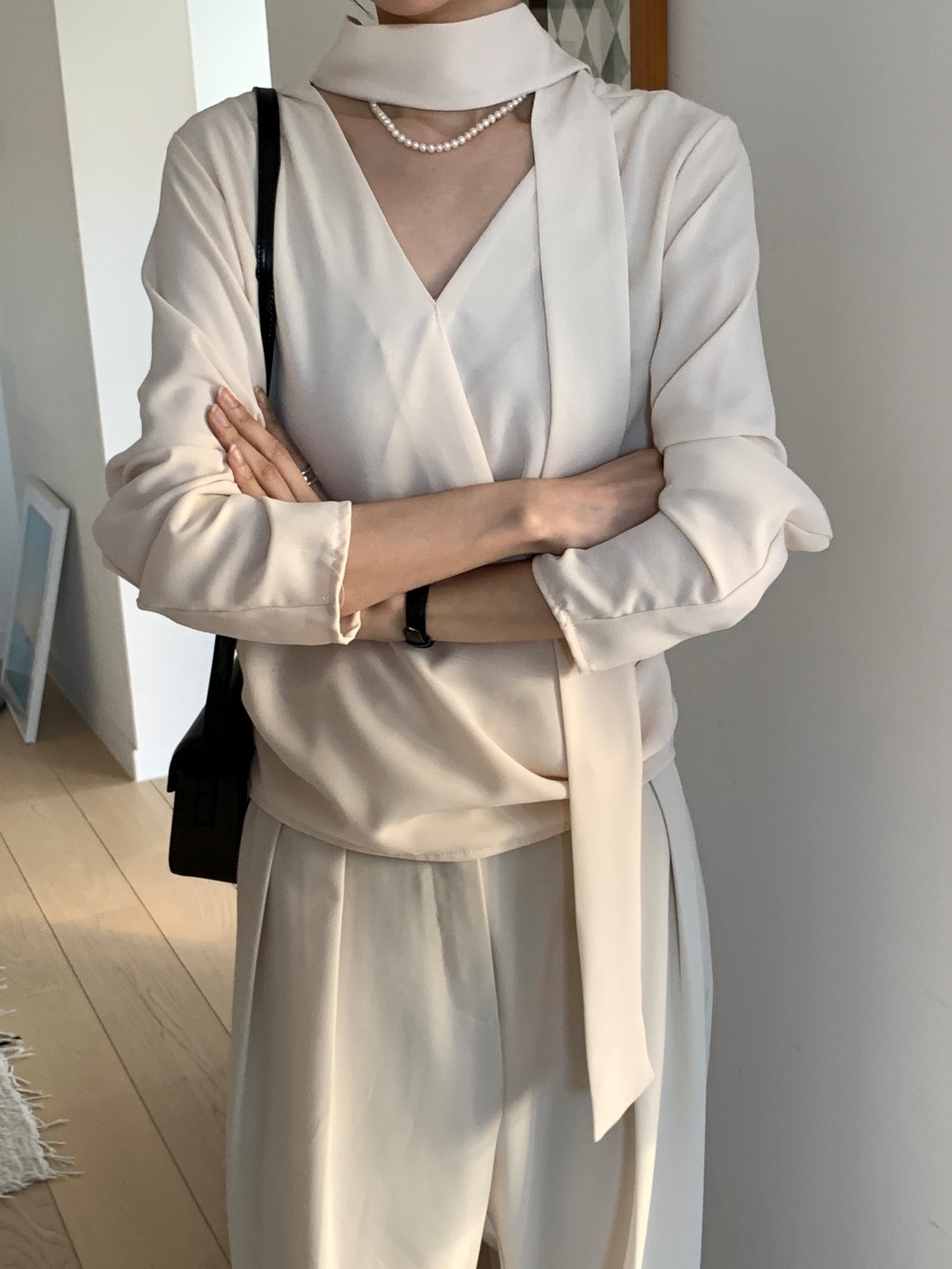 ボウタイVネックカシュクールブラウス | 詳細画像12