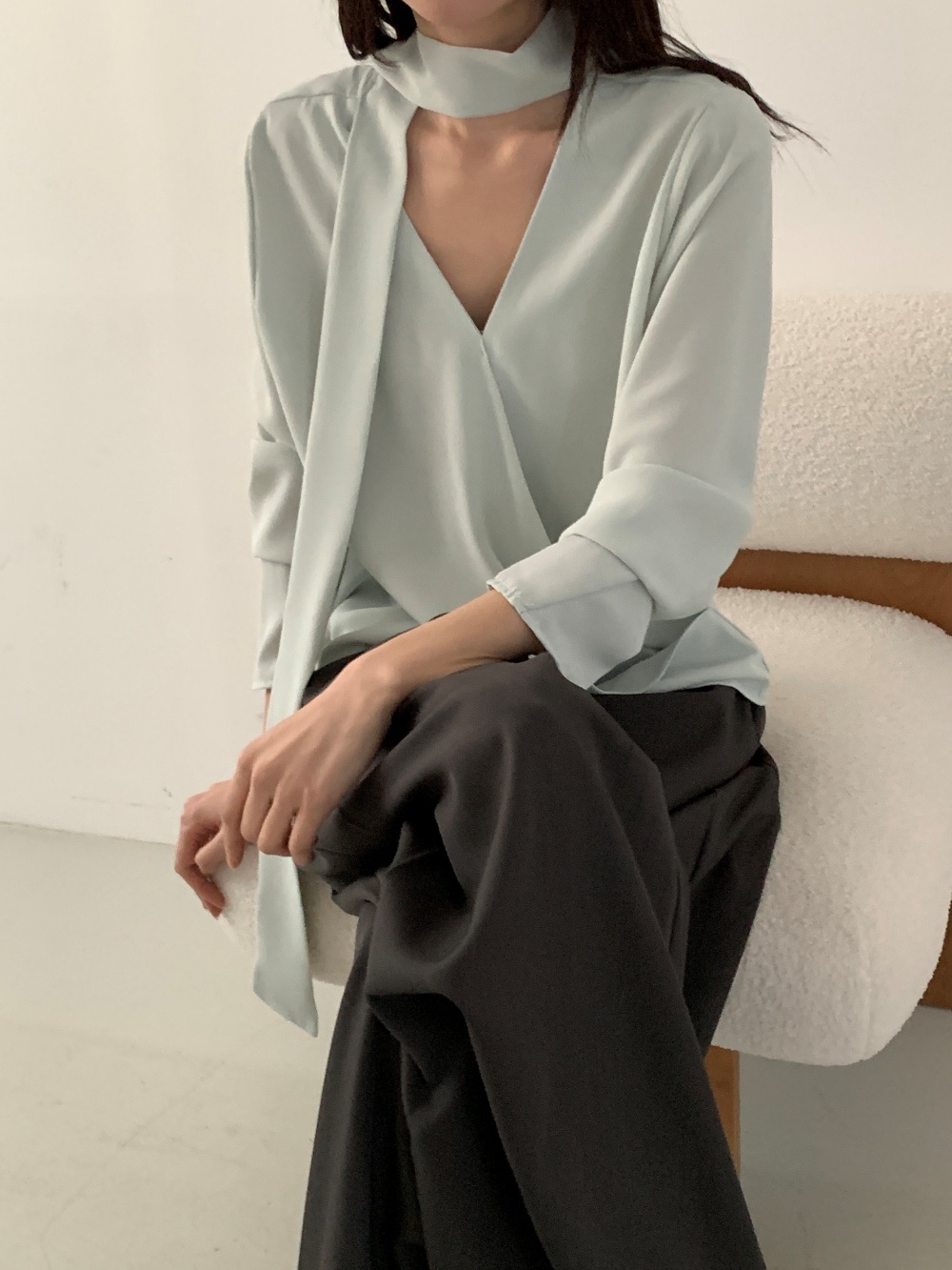 ボウタイVネックカシュクールブラウス | 詳細画像15