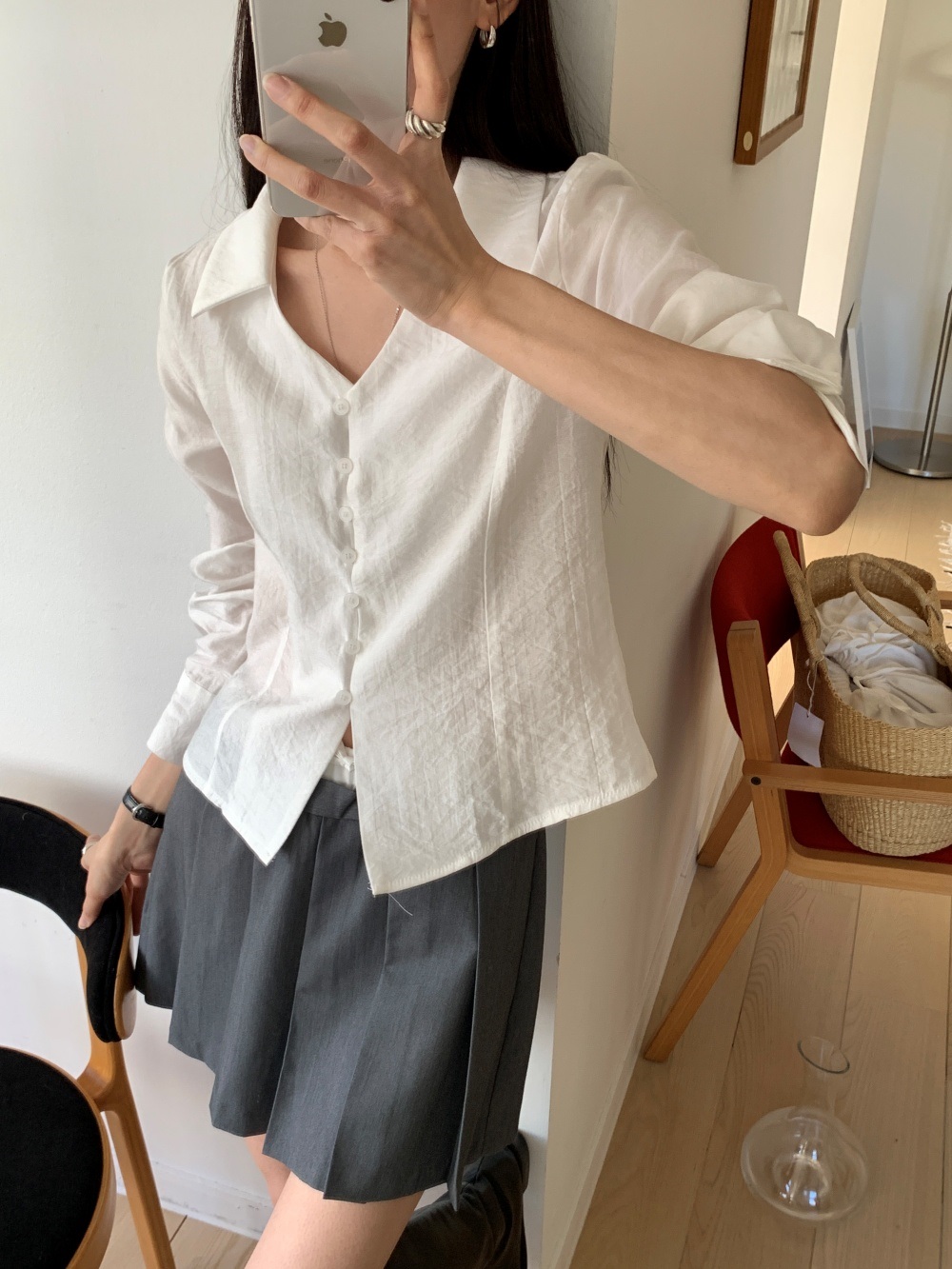 ボタンカラーVネックブラウス | 詳細画像2