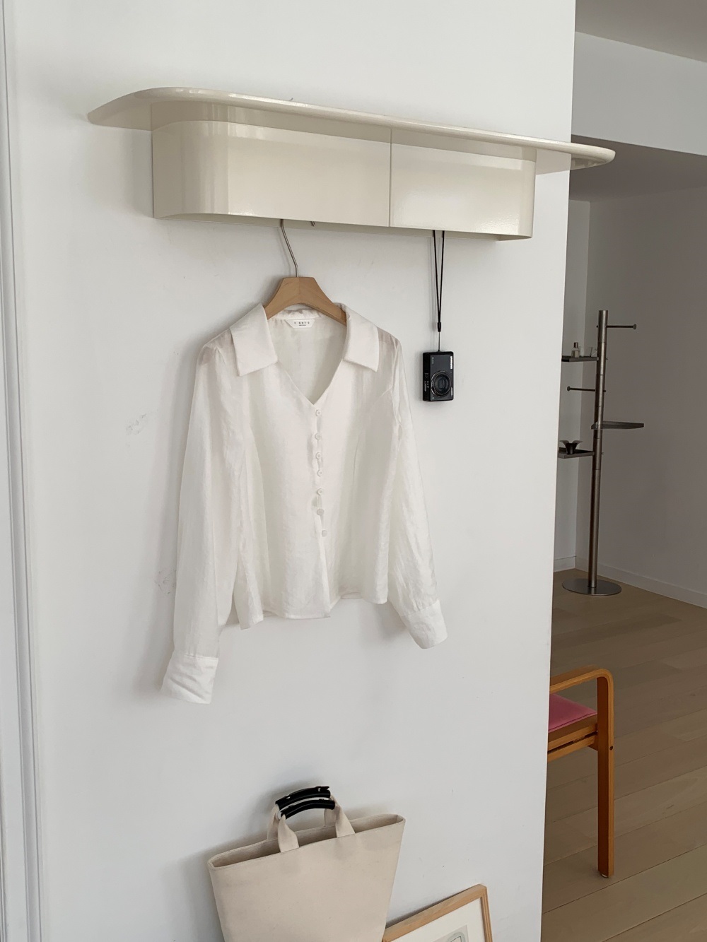 ボタンカラーVネックブラウス | 詳細画像3