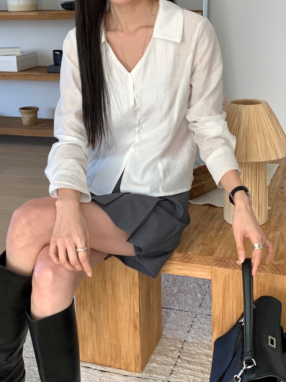 ボタンカラーVネックブラウス | 詳細画像18